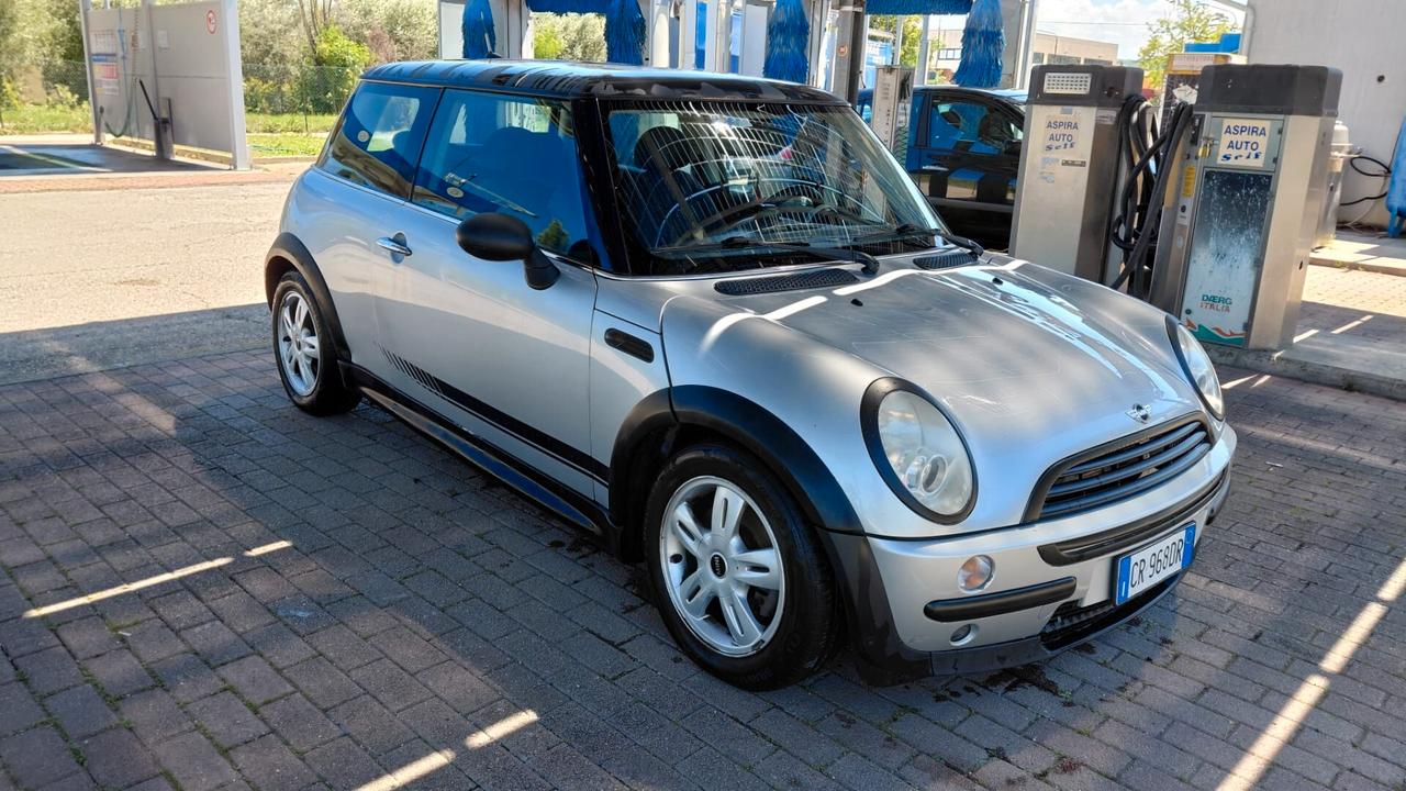 Mini 1.4 tdi One D ok neopatentati