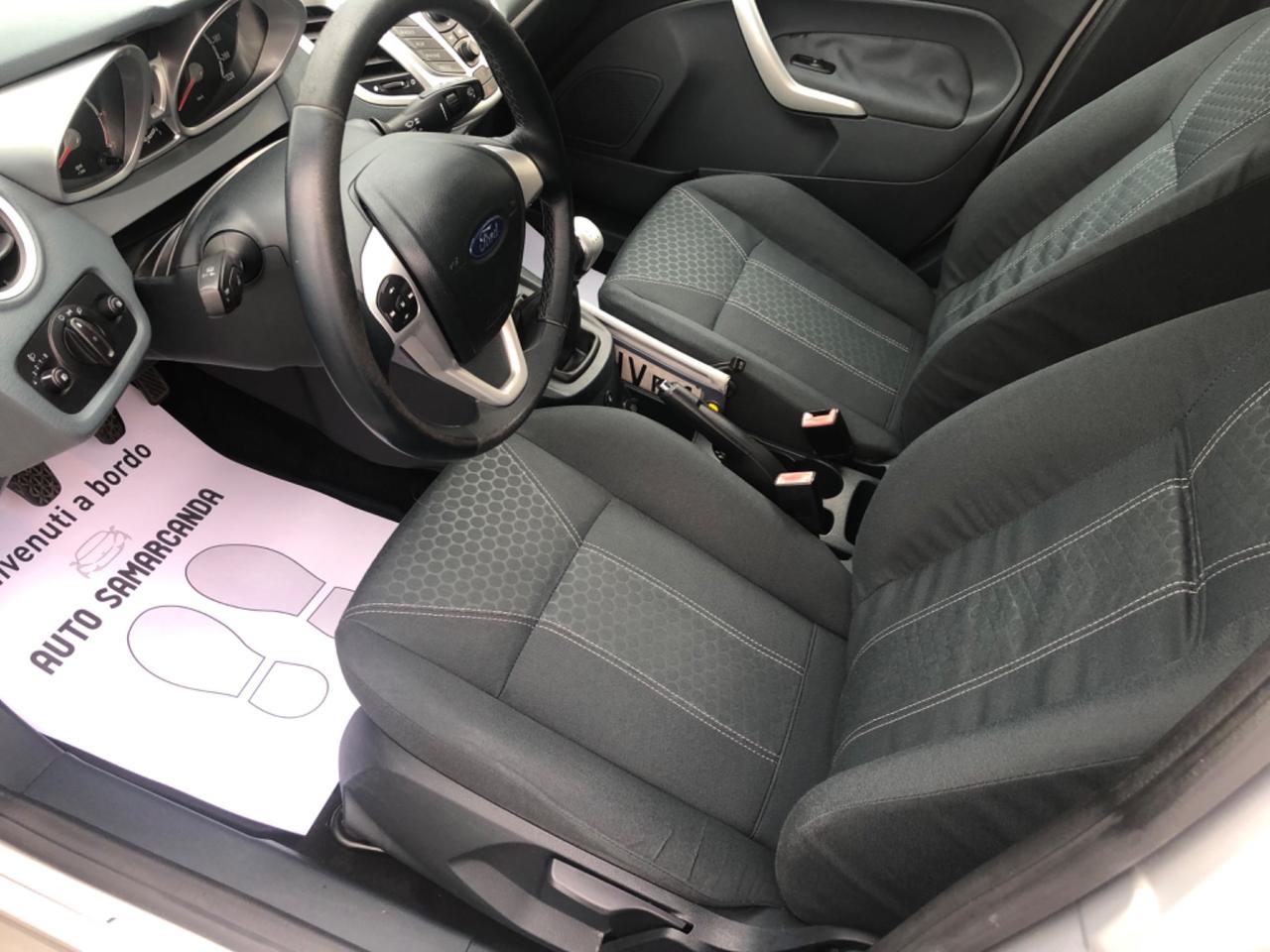 Ford Fiesta 1.4 5 porte Bz.- GPL Titanium 2010