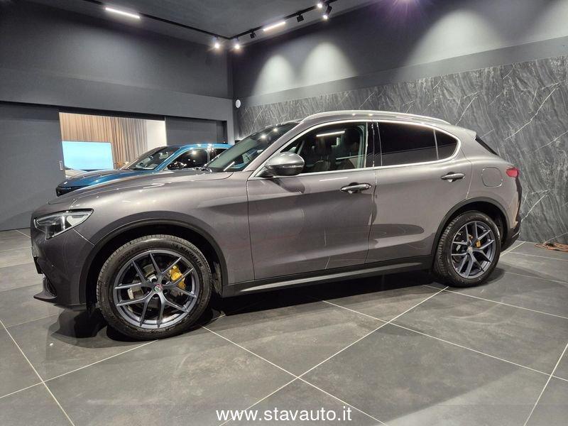 Alfa Romeo Stelvio 2.2 Turbodiesel 210 CV AT8 Q4 Executive