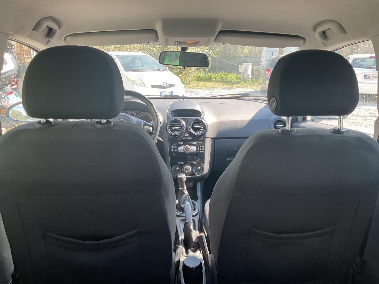 Opel Corsa 1.2 5 porte Cosmo