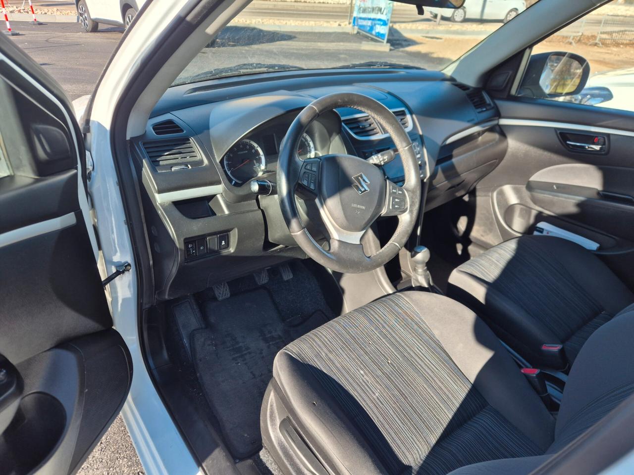 Suzuki Swift 1.2 VVT 5 porte B-Cool