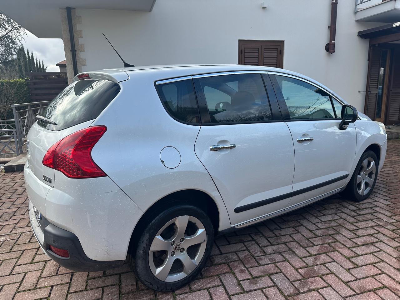 Peugeot 3008 1.6 HDi 112CV Business