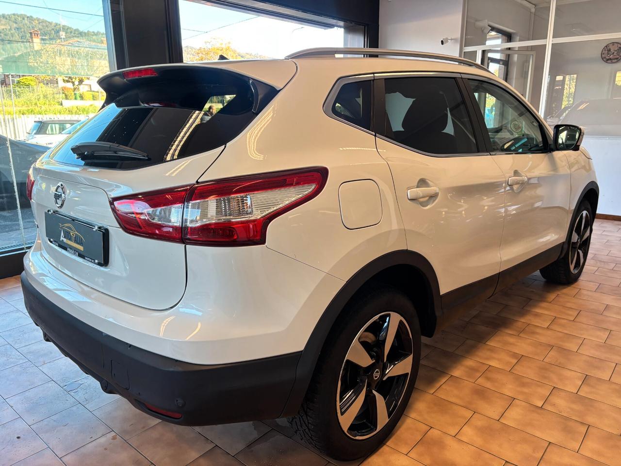 Nissan Qashqai 1.6 dci Tekna 2wd 130cv xtronic E6