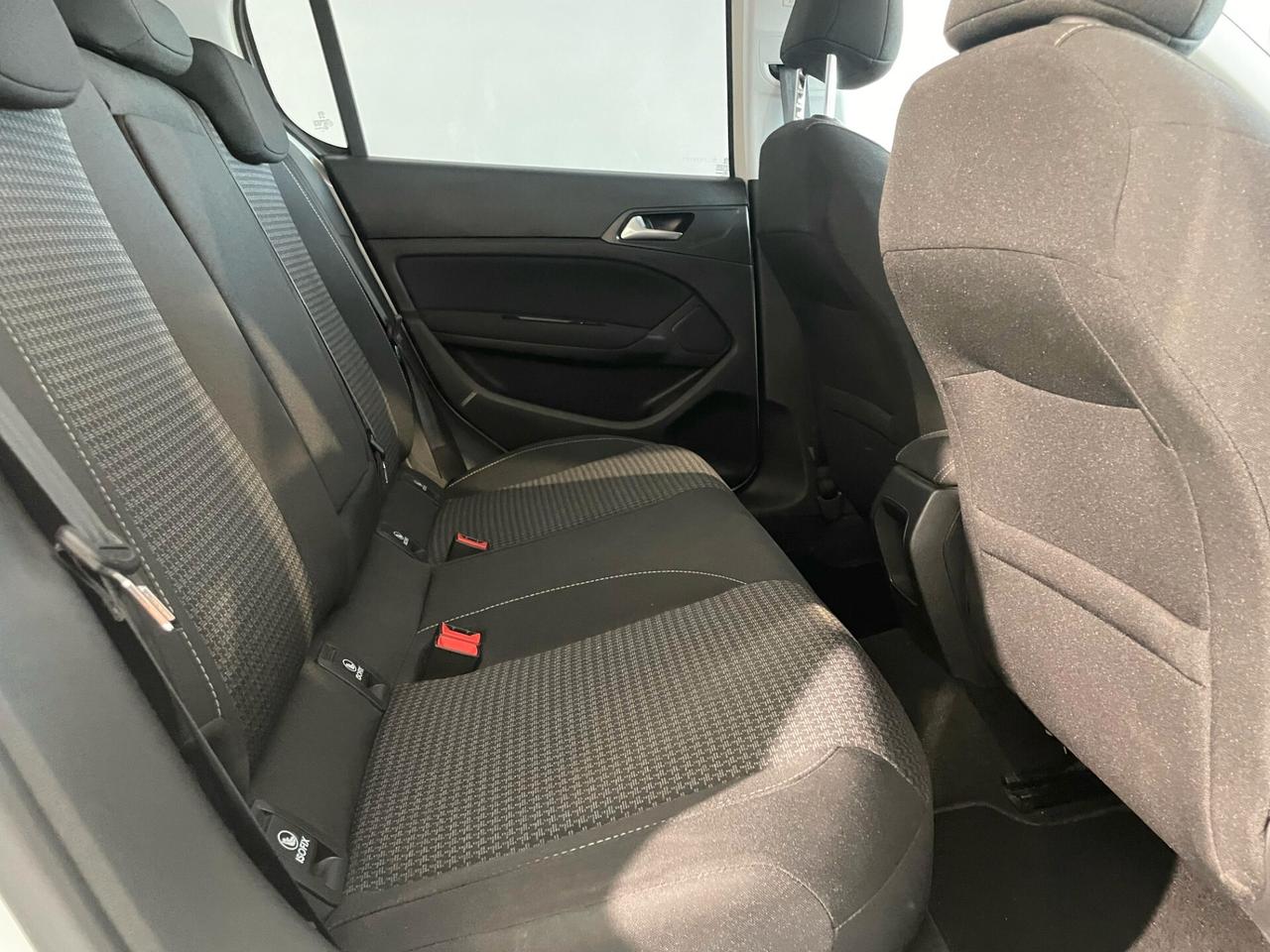 Peugeot 308 BlueHDi 100CV NEOPATENTATI
