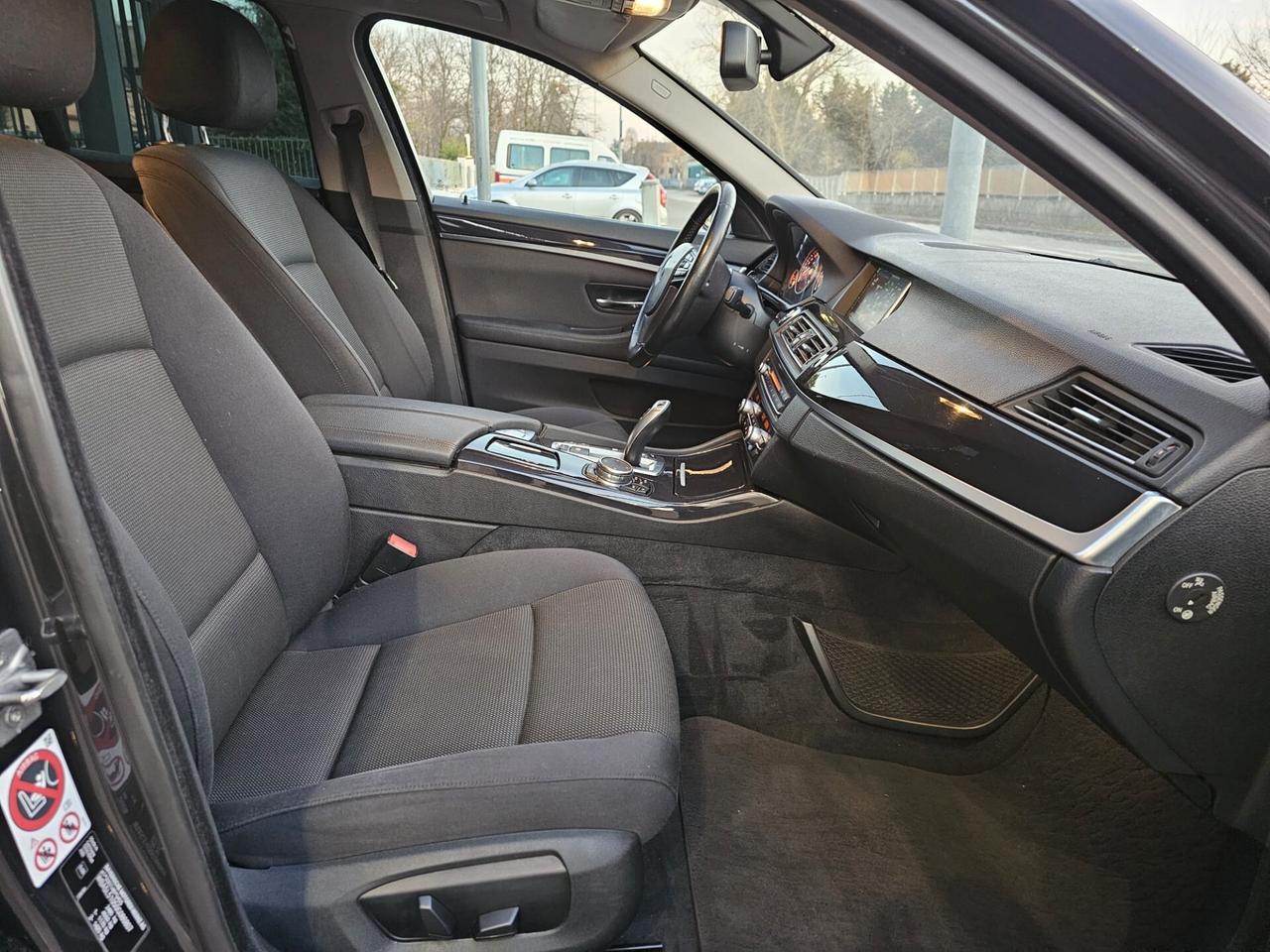 Bmw 520d 190cv xDrive Touring Business*Navi*Bi-Xeno*Euro6