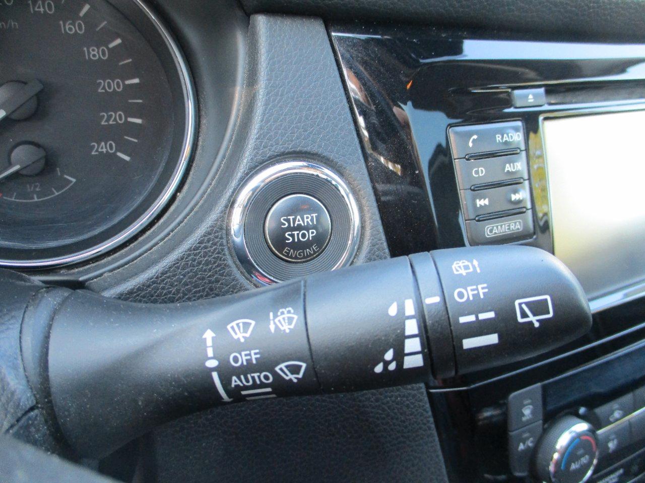 Nissan Qashqai 1.5 dci 360 110cv E6 TETTO/360/Frenata