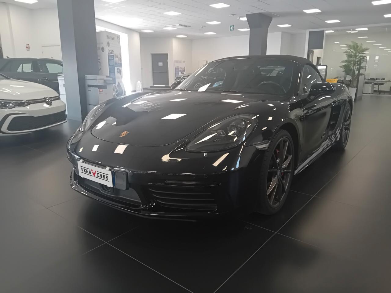 Porsche 718 Spyder Boxster 2.0