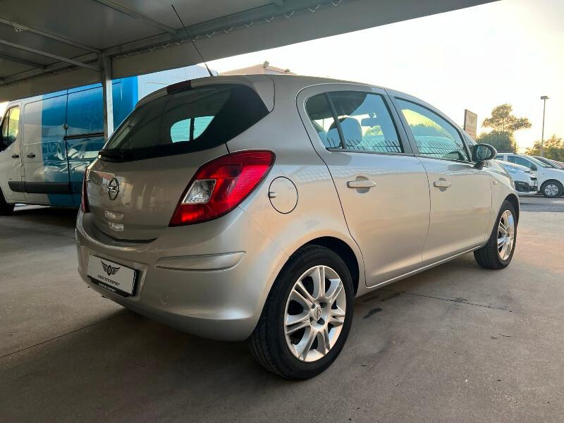 Opel Corsa 1.2 85 CV- 5 Porte - Euro 5 – Perfetta