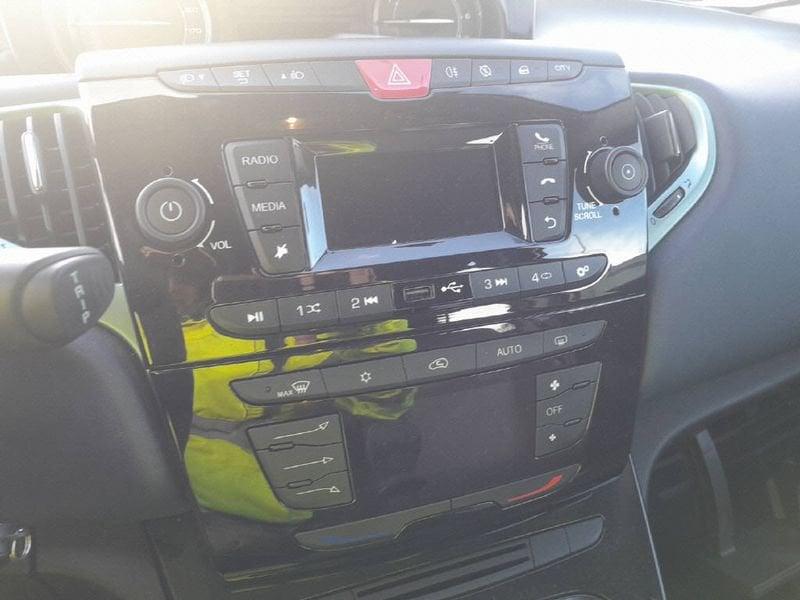 Lancia Ypsilon 1.0 FireFly 5 porte S&S Hybrid Oro
