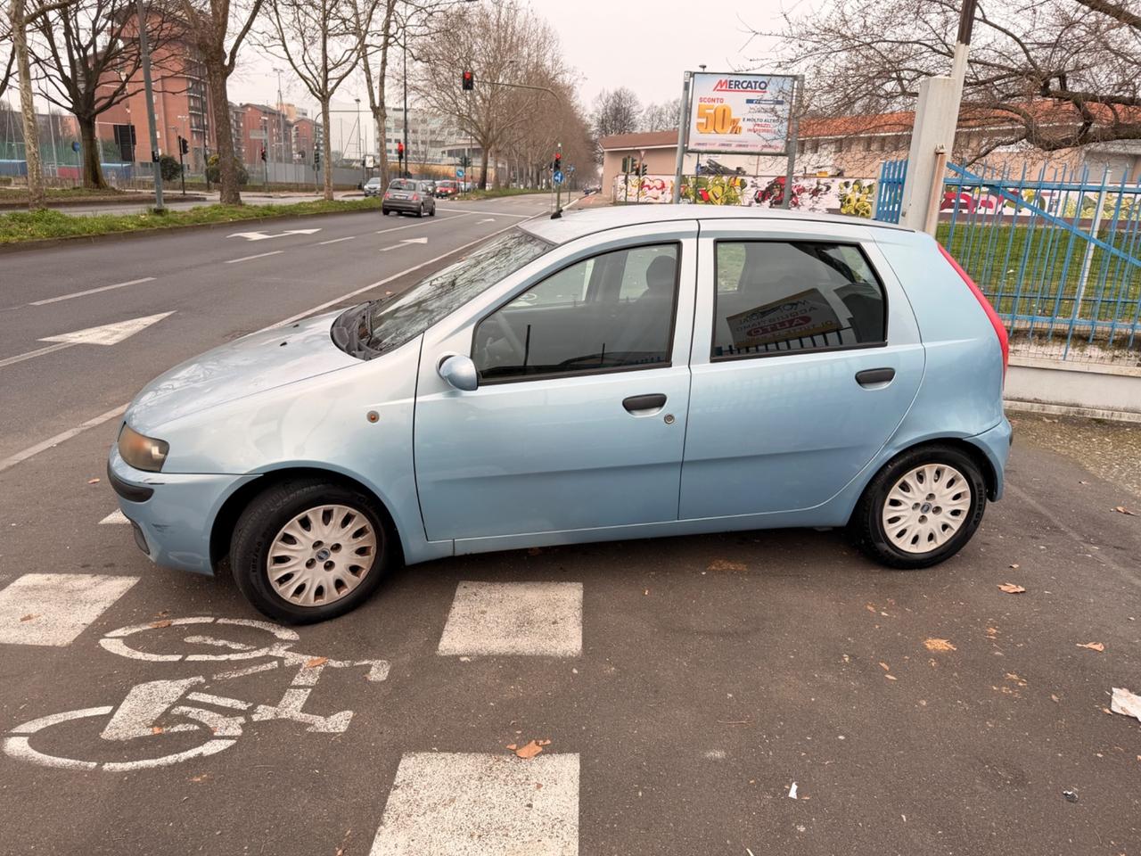 Fiat Punto 1.2i cat 5 porte HLX