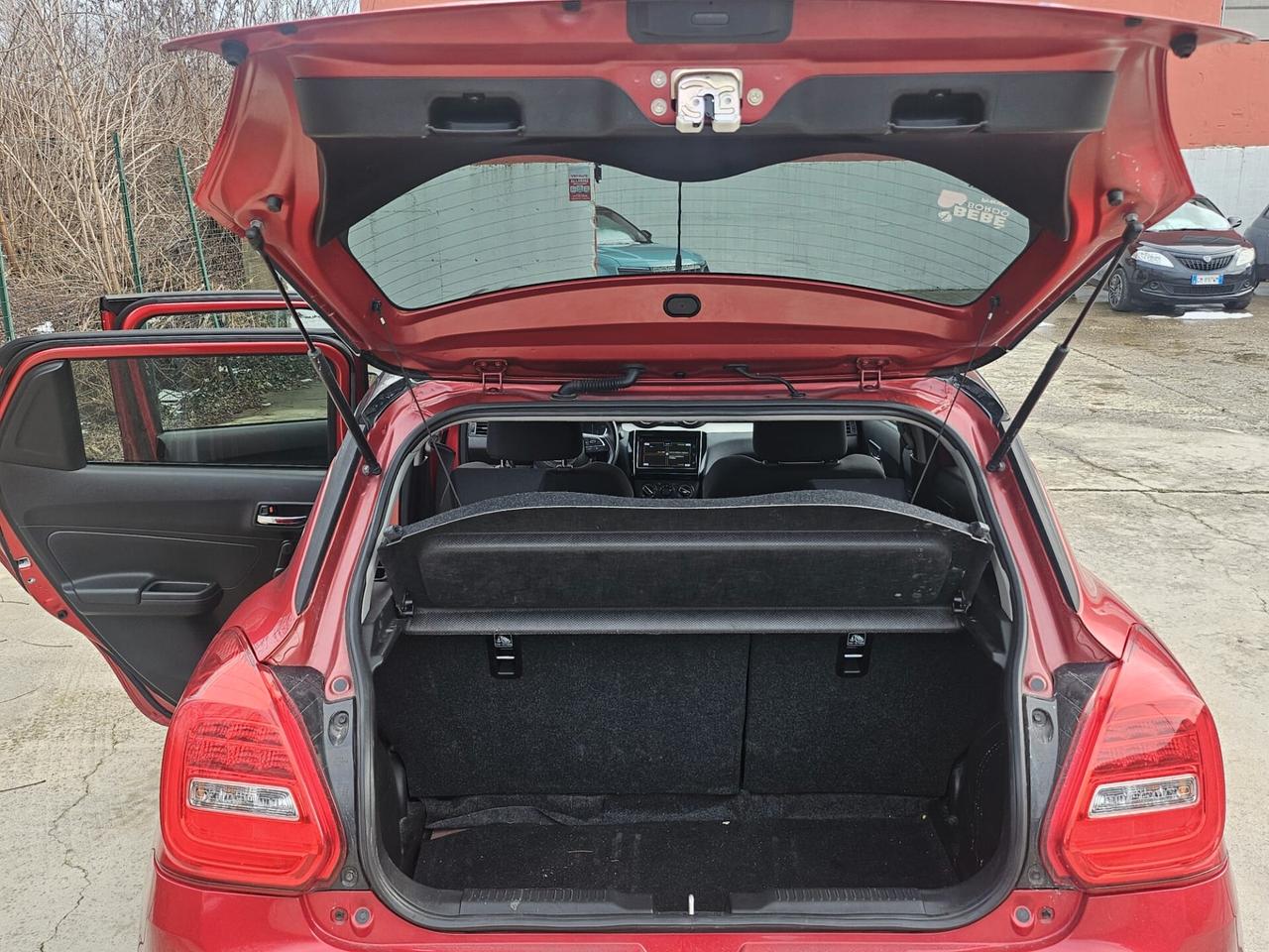 Suzuki Swift 1.2 Hybrid Top