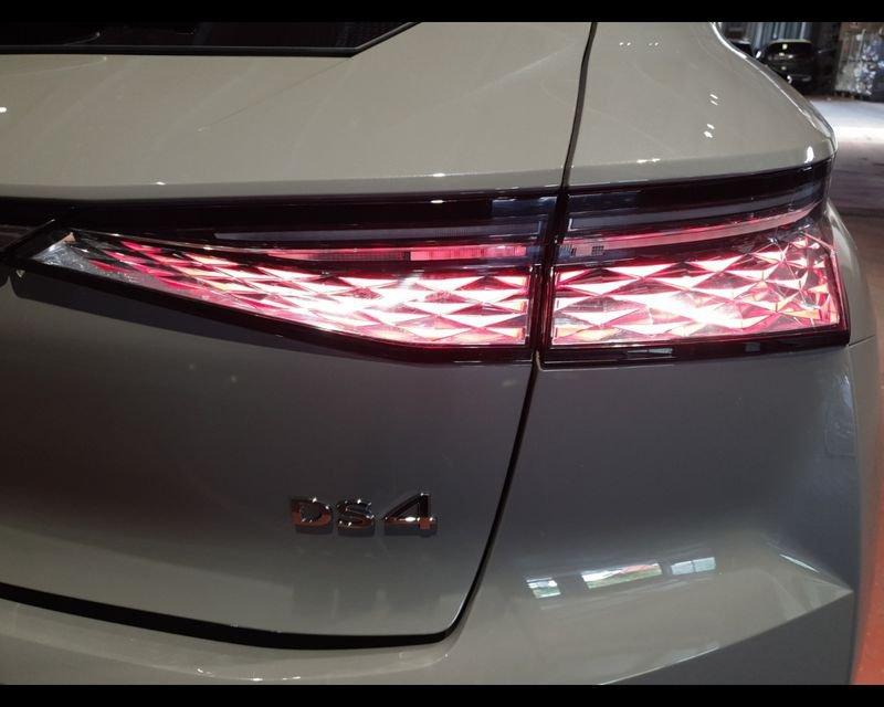 DS DS4 2ª serie E-Tense 225 Cross Trocadero