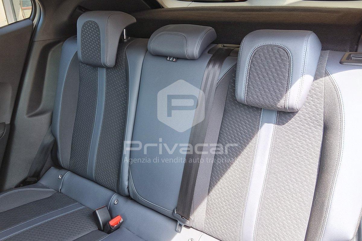 PEUGEOT 2008 PureTech 100 S&S Allure