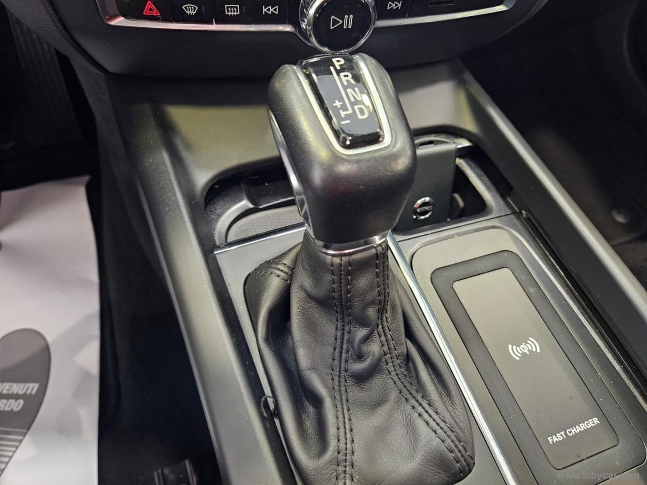 VOLVO V60 D3 AWD Geartronic Momentum