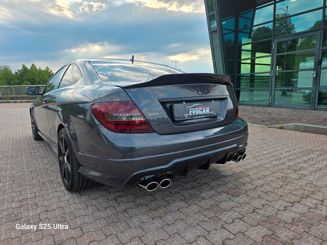 Mercedes C220 coupe AMG valutiamo usato /scambio