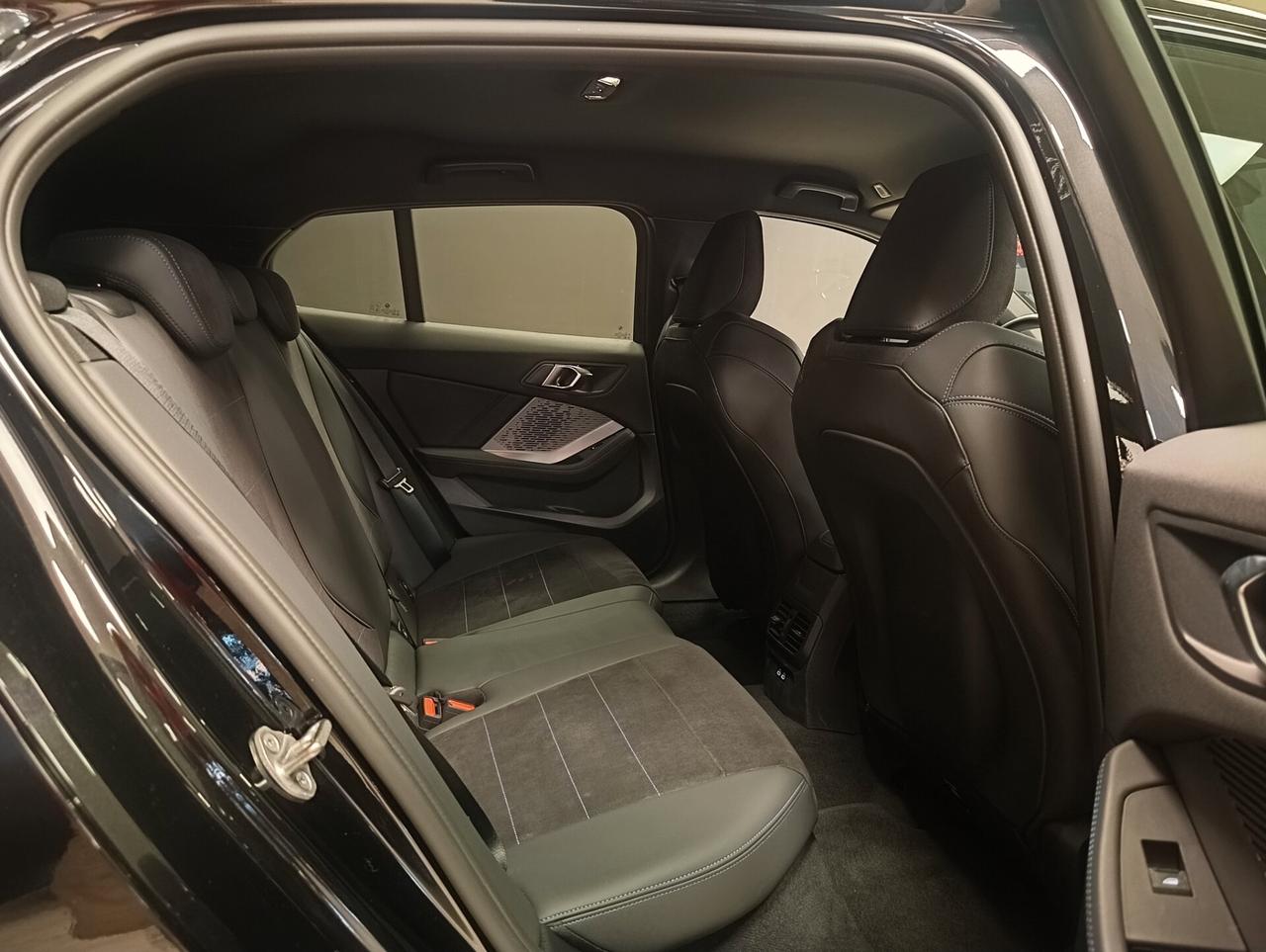Bmw 118 118d 5p. Msport
