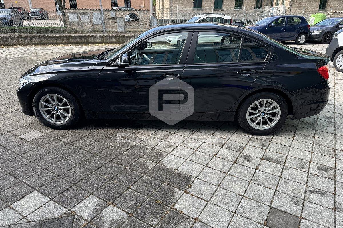 BMW 320d Business aut.