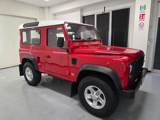 LAND ROVER Defender 90 TDI 300 ARIA CONDIZIONATA 7 POSTI