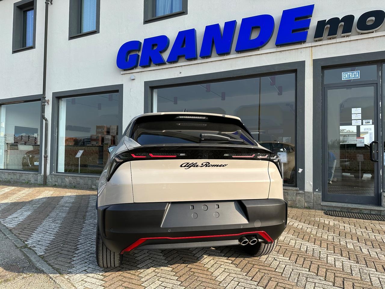 Alfa Romeo Junior 1.2 136 CV Hybrid eDCT6 Speciale