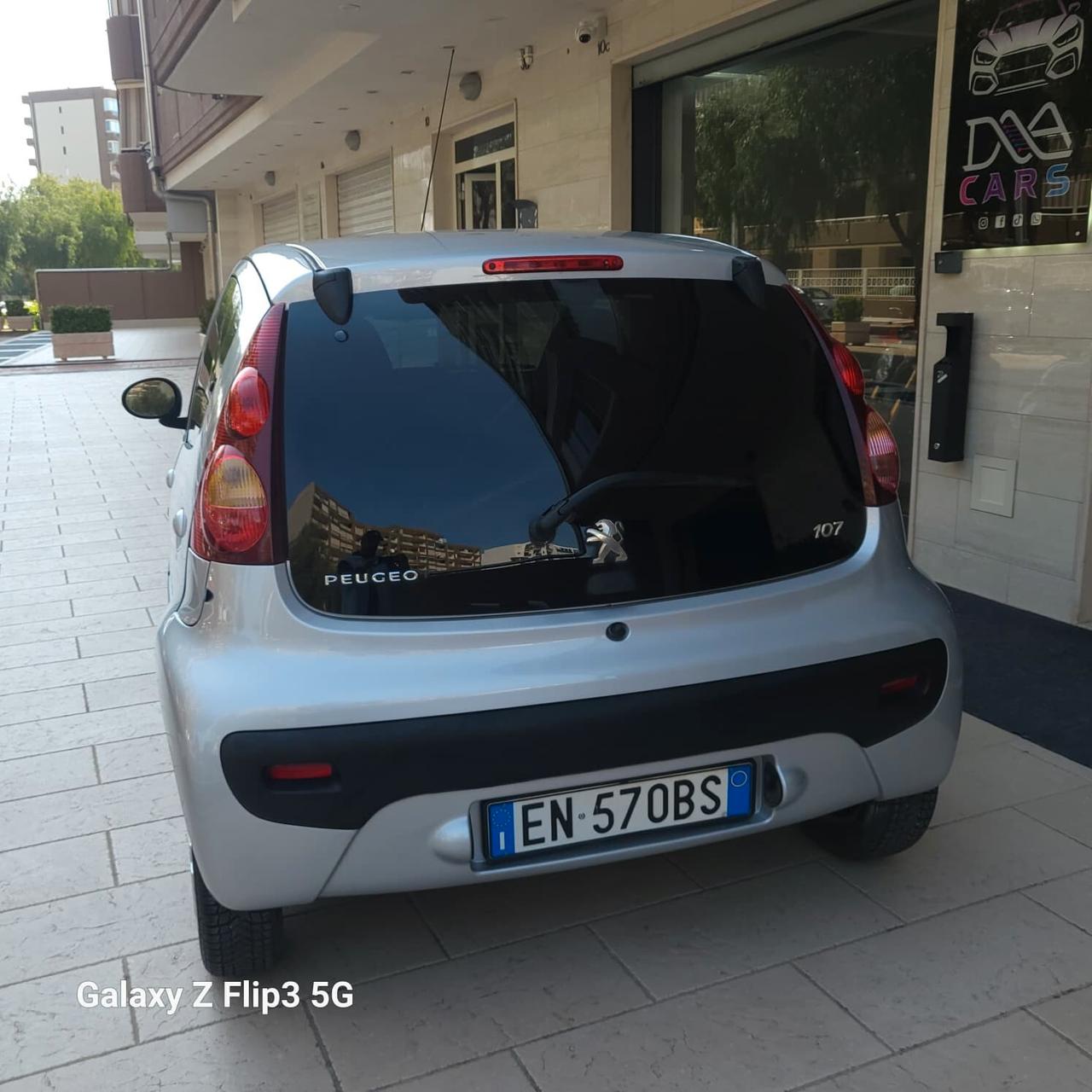 Peugeot 107 1.0 68CV 5p. Superga