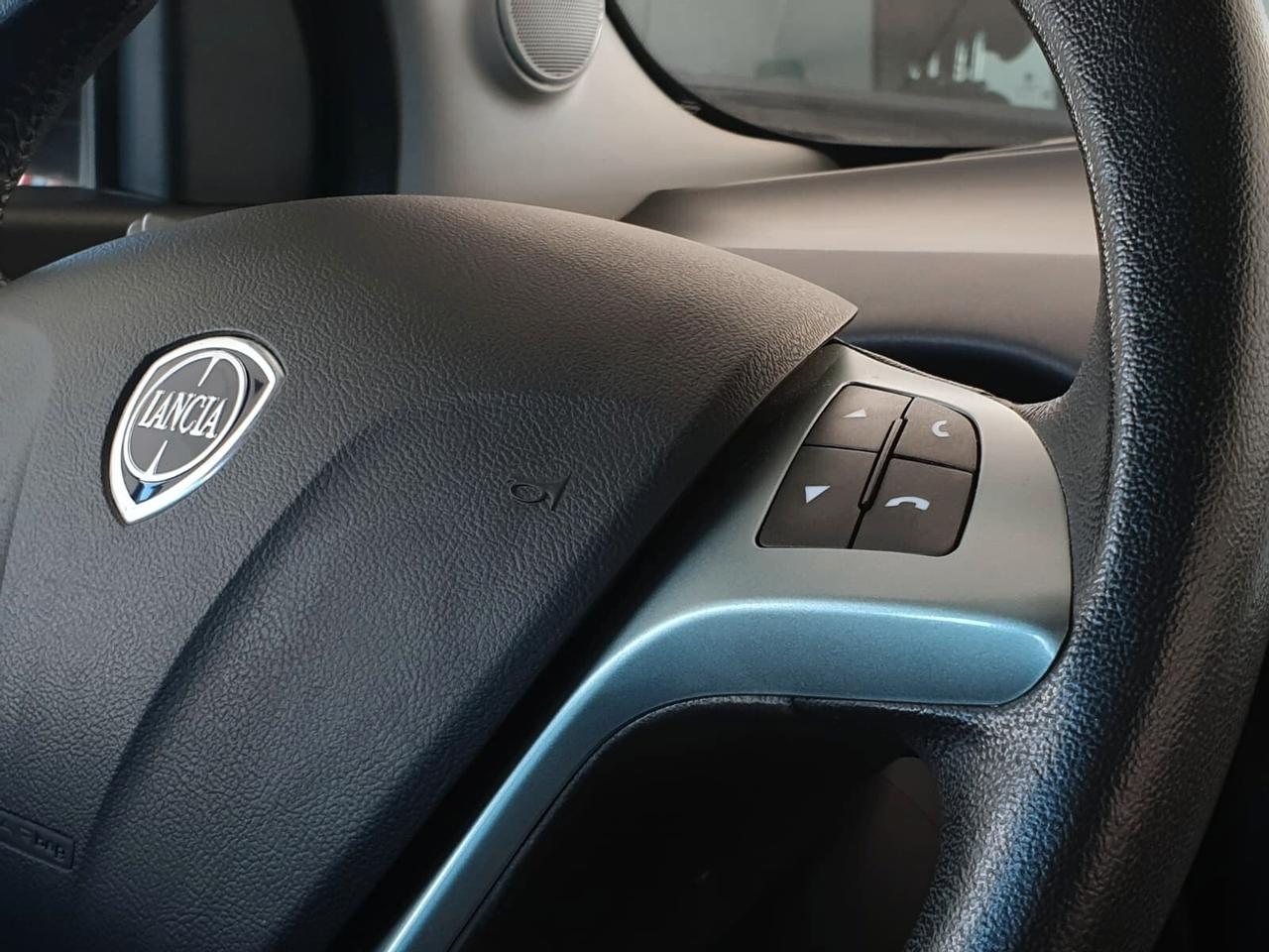 Lancia Ypsilon 1.0 Hybrid Gold 2023