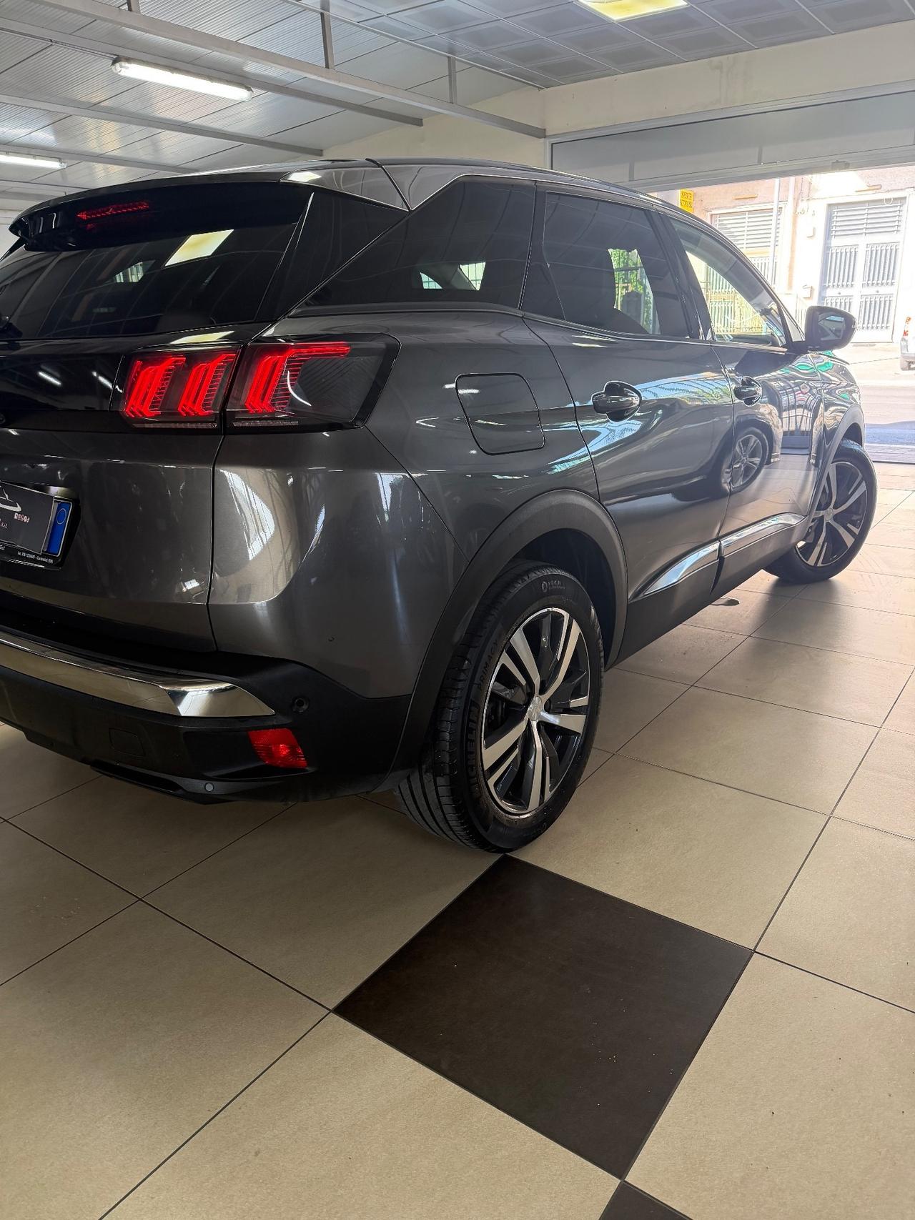 Peugeot 3008 BlueHDi 130 S&S EAT8 Active Pack