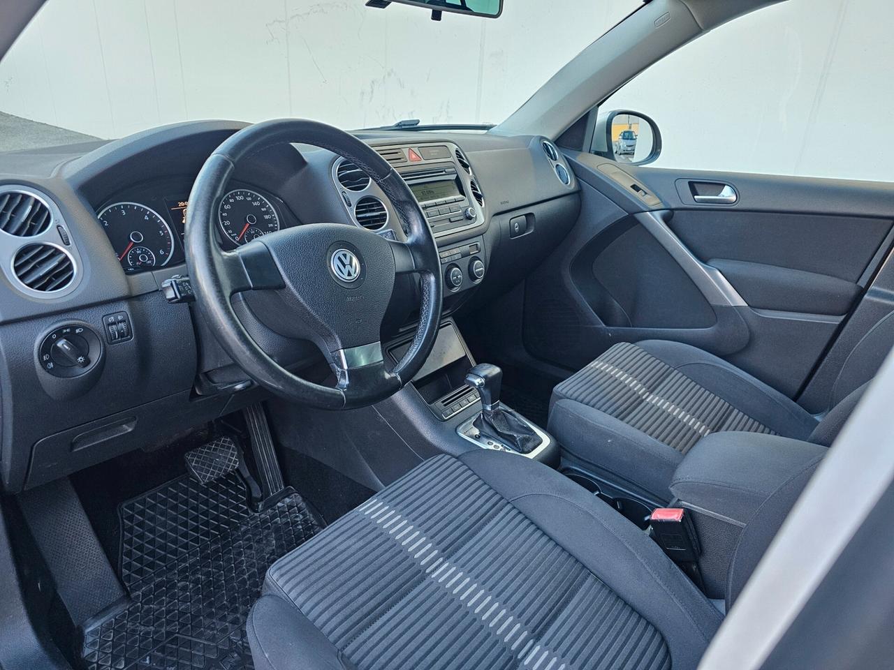 Volkswagen Tiguan 2.0 TDI DPF 4MOTION tiptronic Sport & Style