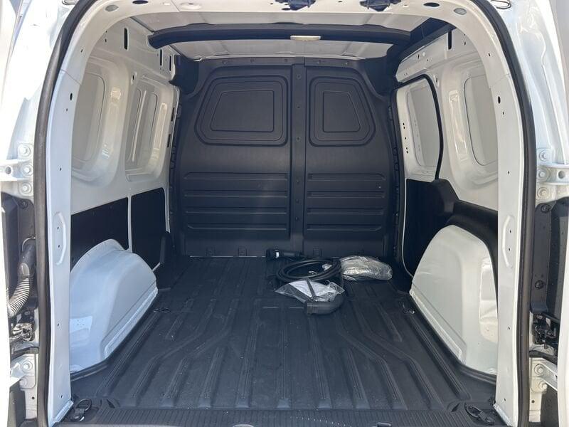 Nissan Townstar EV Townstar 22kW Van Acenta L1