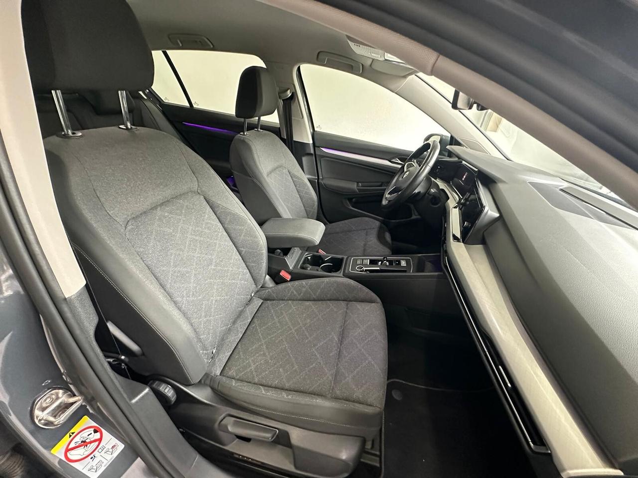 Volkswagen Golf 1.0 eTSI EVO DSG Life