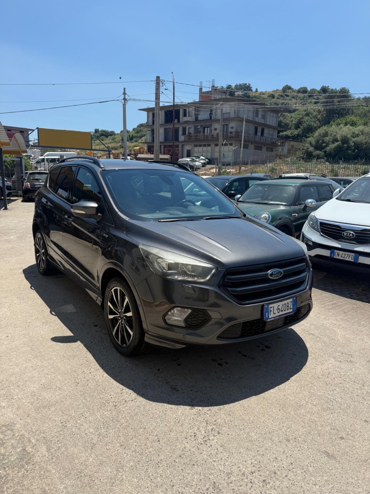 Ford Kuga 1.5 TDCI 120 CV S&S 2WD Powershift Titanium