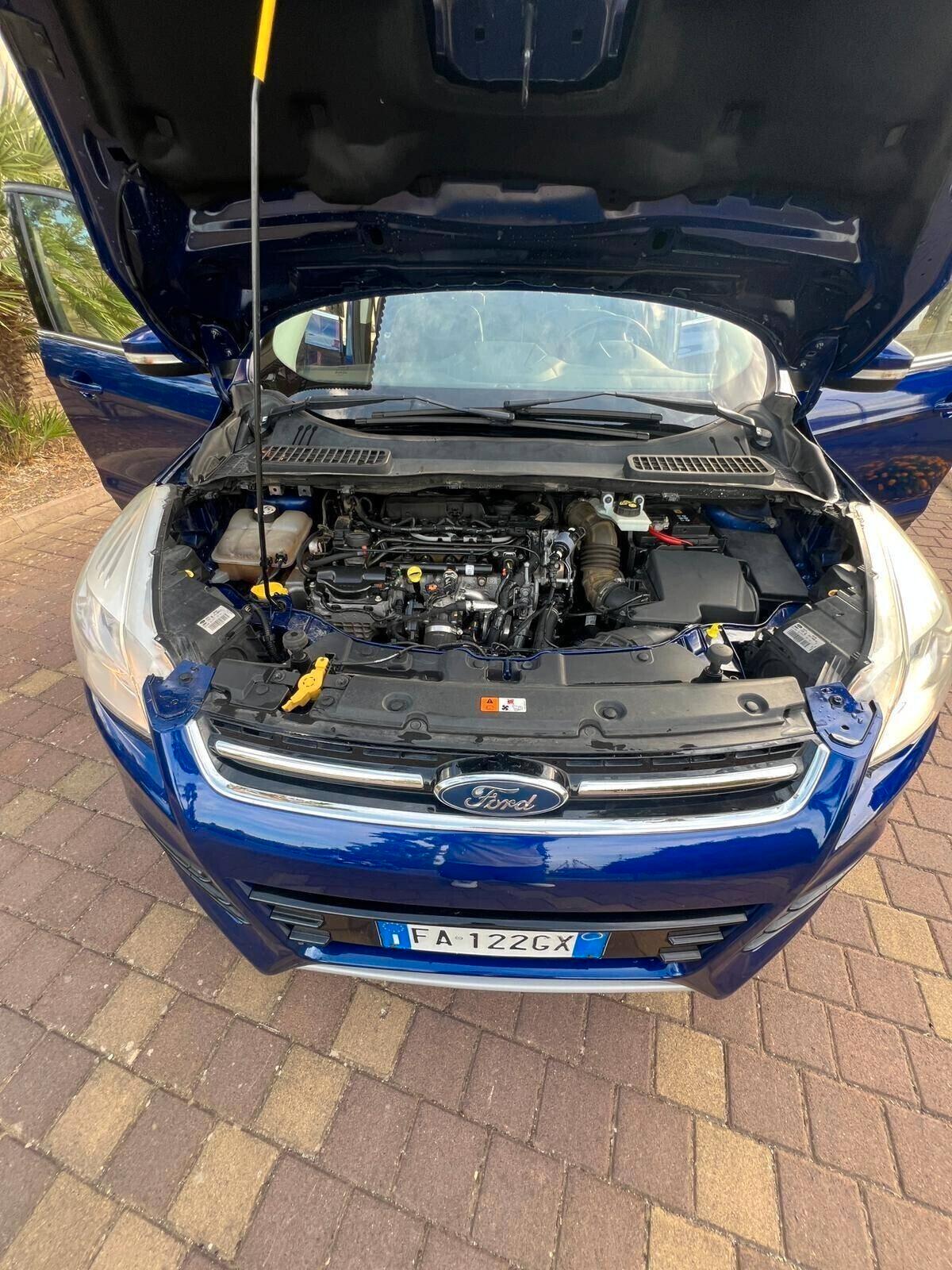 Ford Kuga 2.0 TDCI 150 CV S&S 4WD Titanium