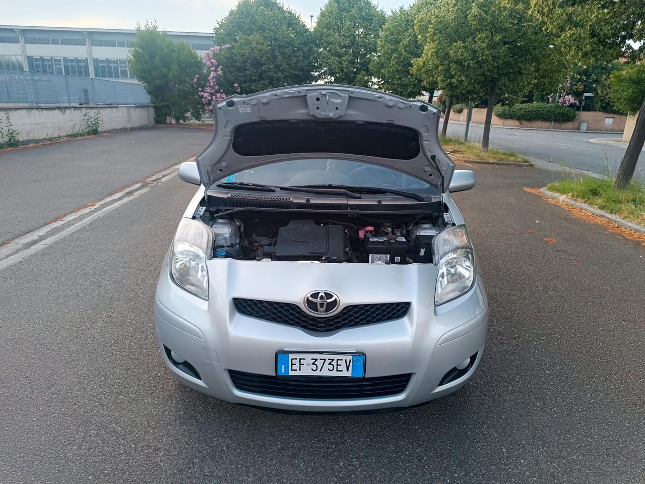 Toyota Yaris 1.0 5 porte SOLAMENTE 108.000 KM