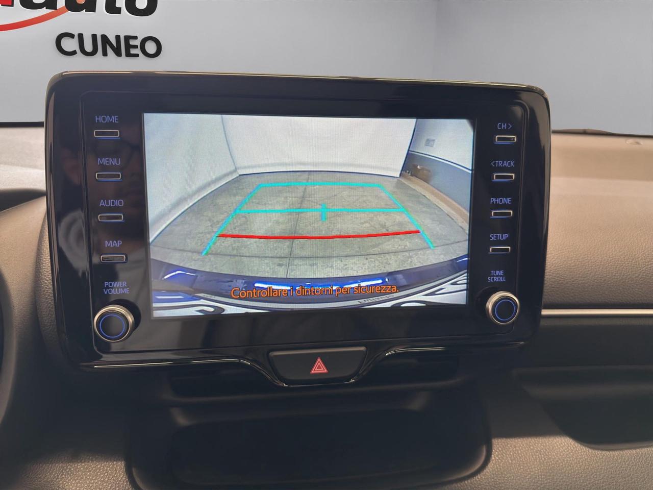 Toyota Yaris 1.5h Lounge