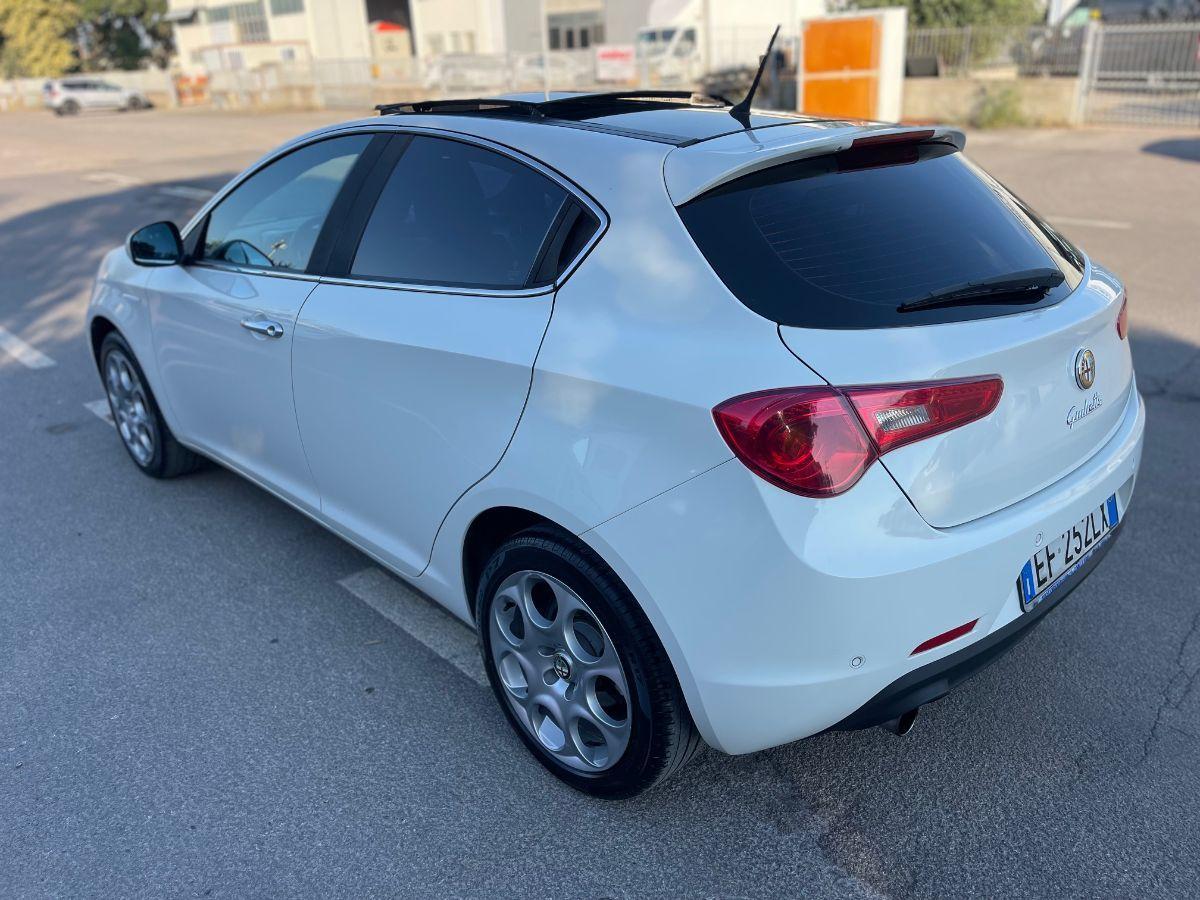 ALFA ROMEO - Giulietta - 1.4 Turbo MultiAir Distinctive