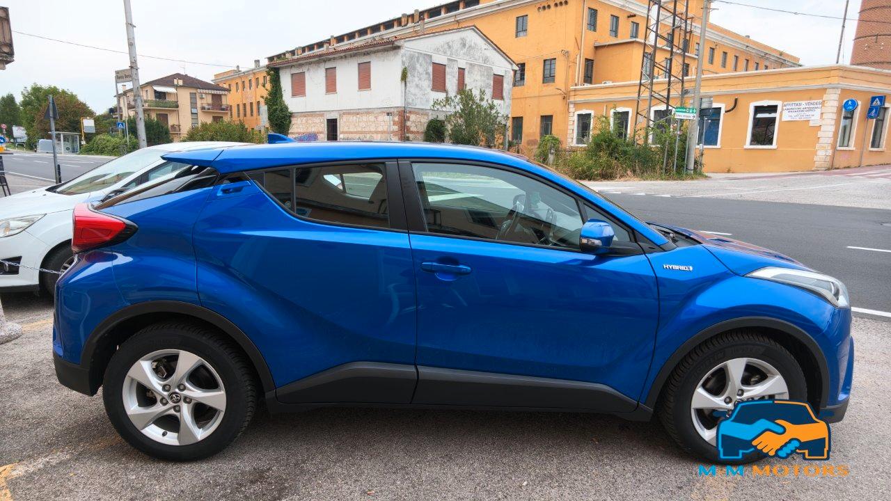 Toyota C-HR 5 Porte C-HR 1.8h Active 2wd e-cvt