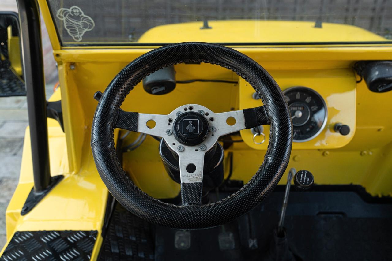 Altro BRITISH MOTOR CORPORATION MINI MOKE - RDS01698