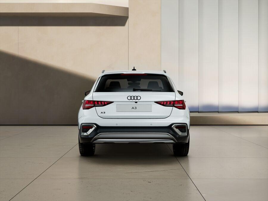 AUDI Audi A3 allstreet Identity Contrast TDI 110 kW S tronic