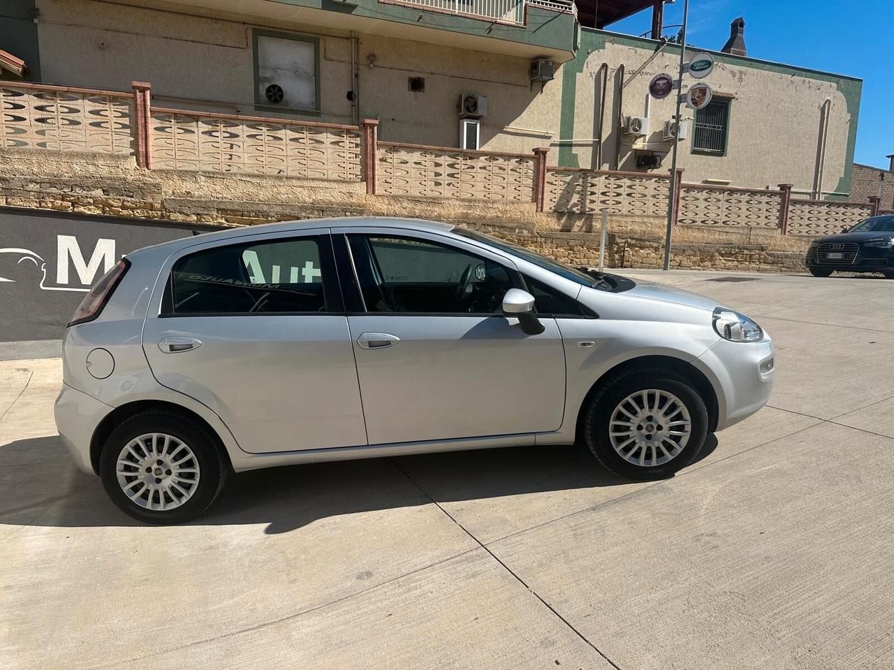 Fiat Punto 1.3 MJT II 75 CV 5 porte Street