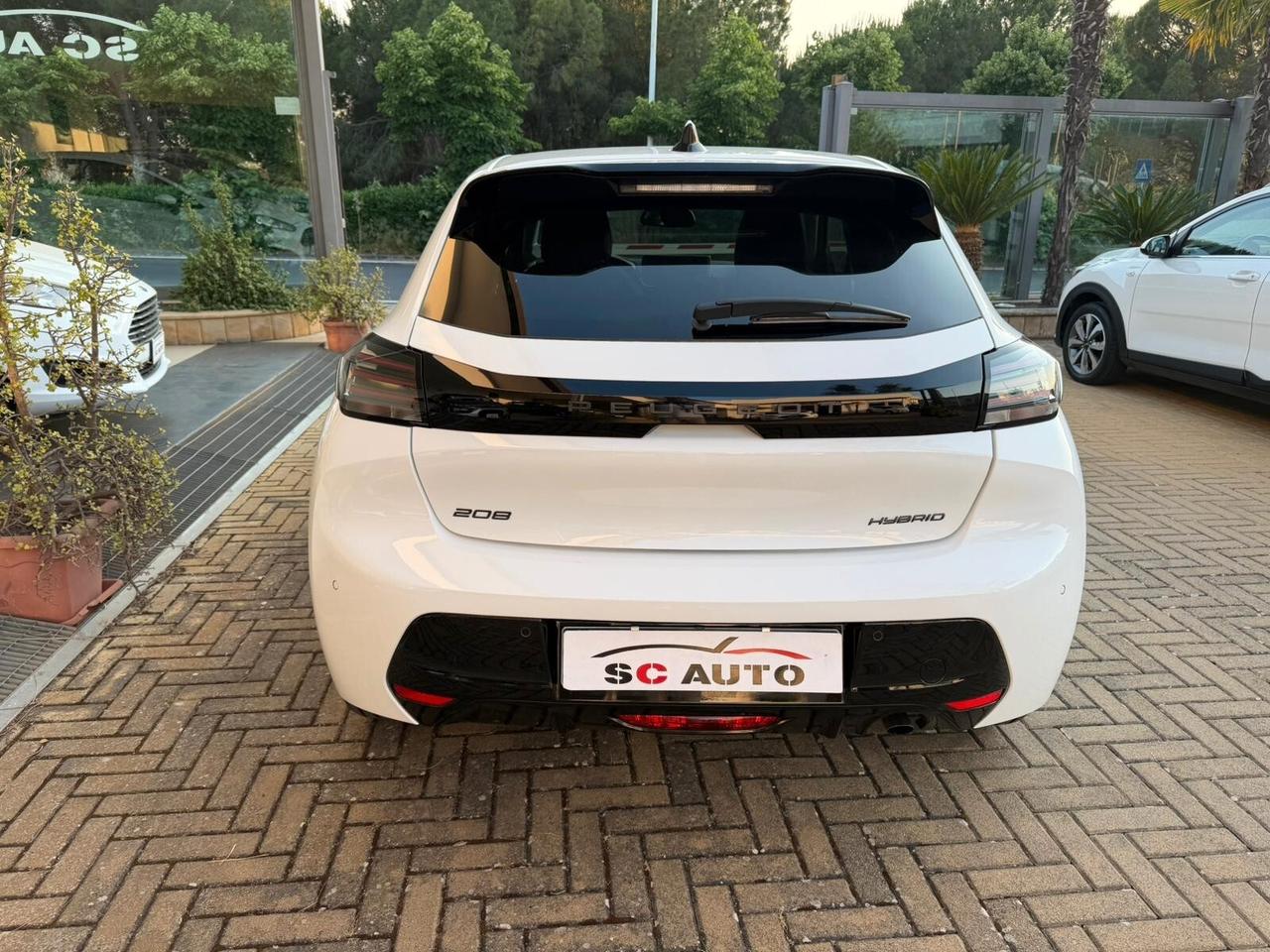 Peugeot 208 ALLURE Hybrid 100 E - DCS6