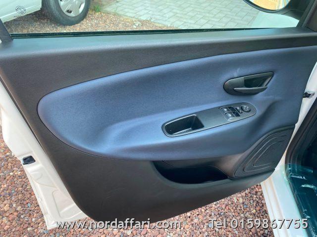 LANCIA Ypsilon 1.0 FireFly 5 porte S&S Hybrid Oro 5 POSTI