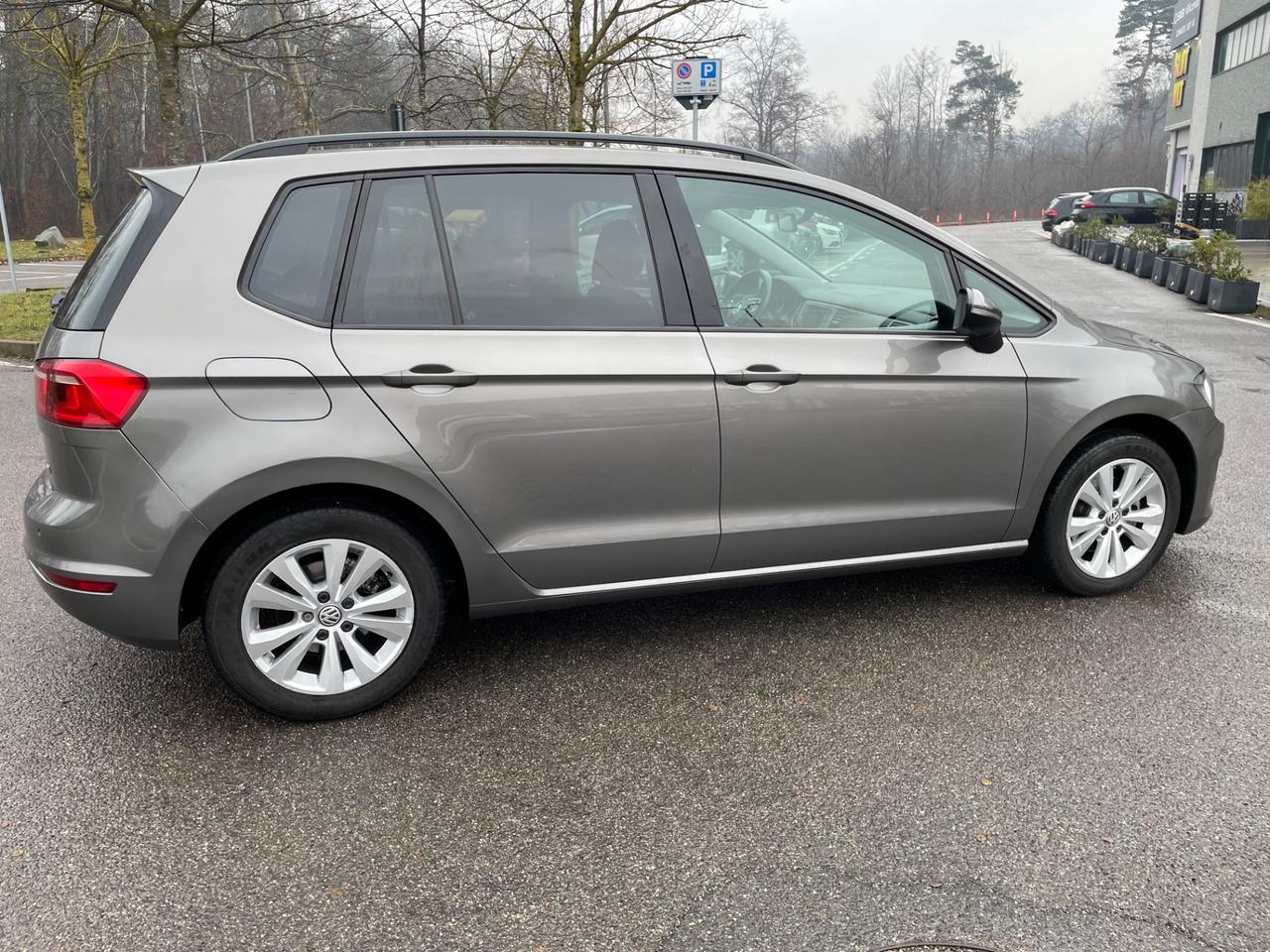 Volkswagen Golf Sportsvan 1.6 TDI 115CV Executive BlueMotion Tech.