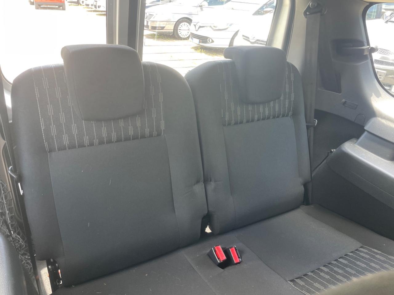 Dacia Logan MCV 1.5 dCi 90CV 7 posti Embleme