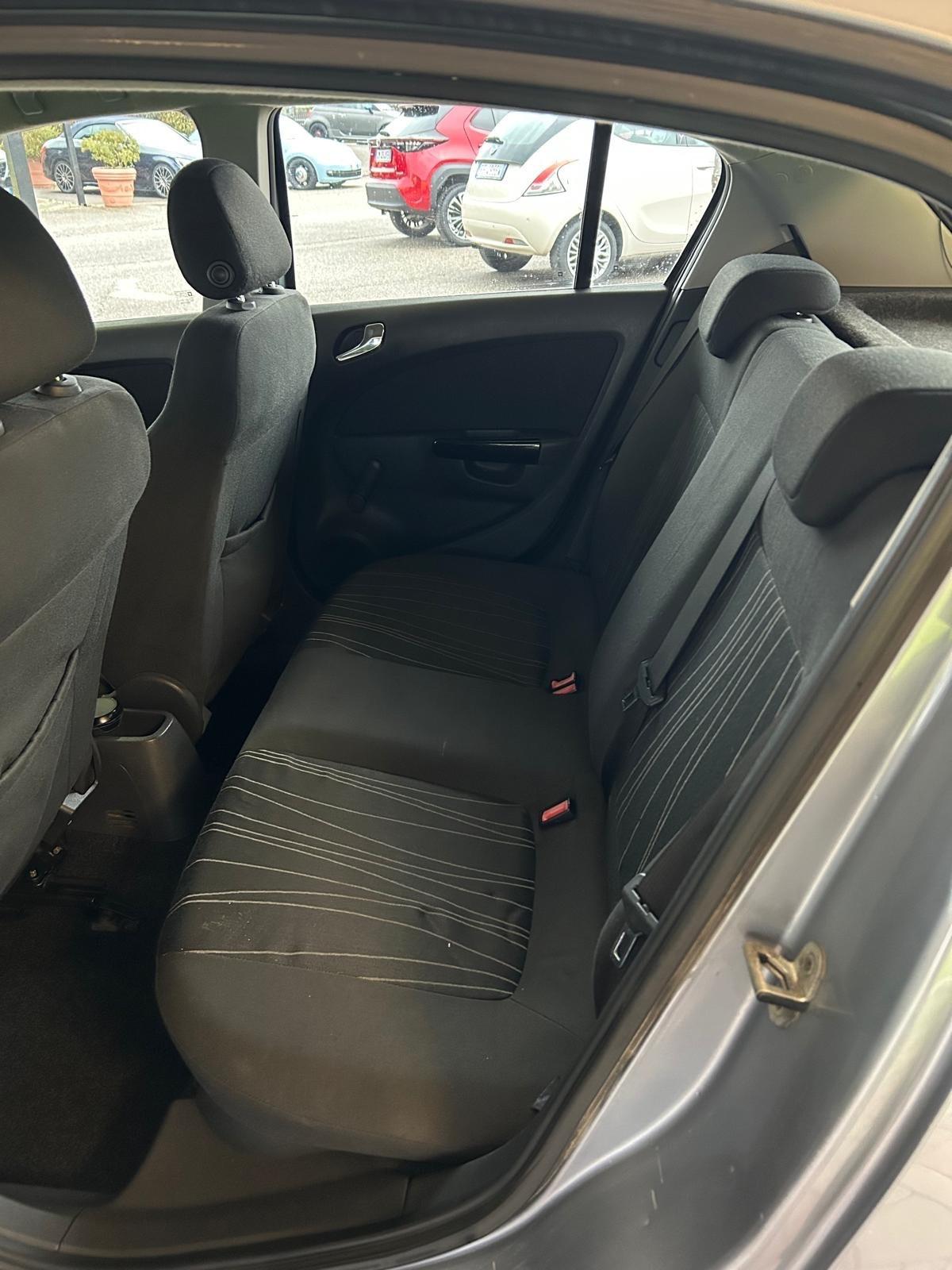 Opel Corsa 1.2 5 porte Enjoy GPL