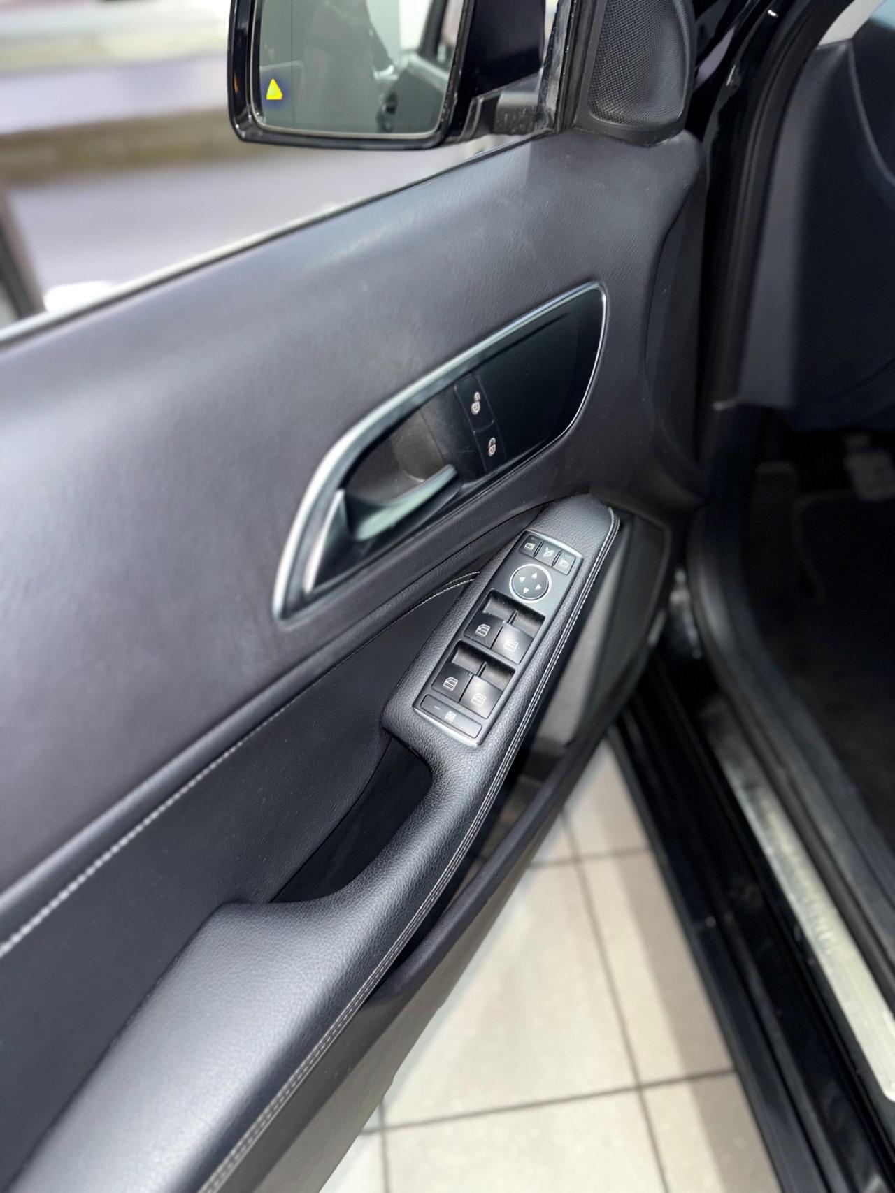 Mercedes-benz A 180 d Premium