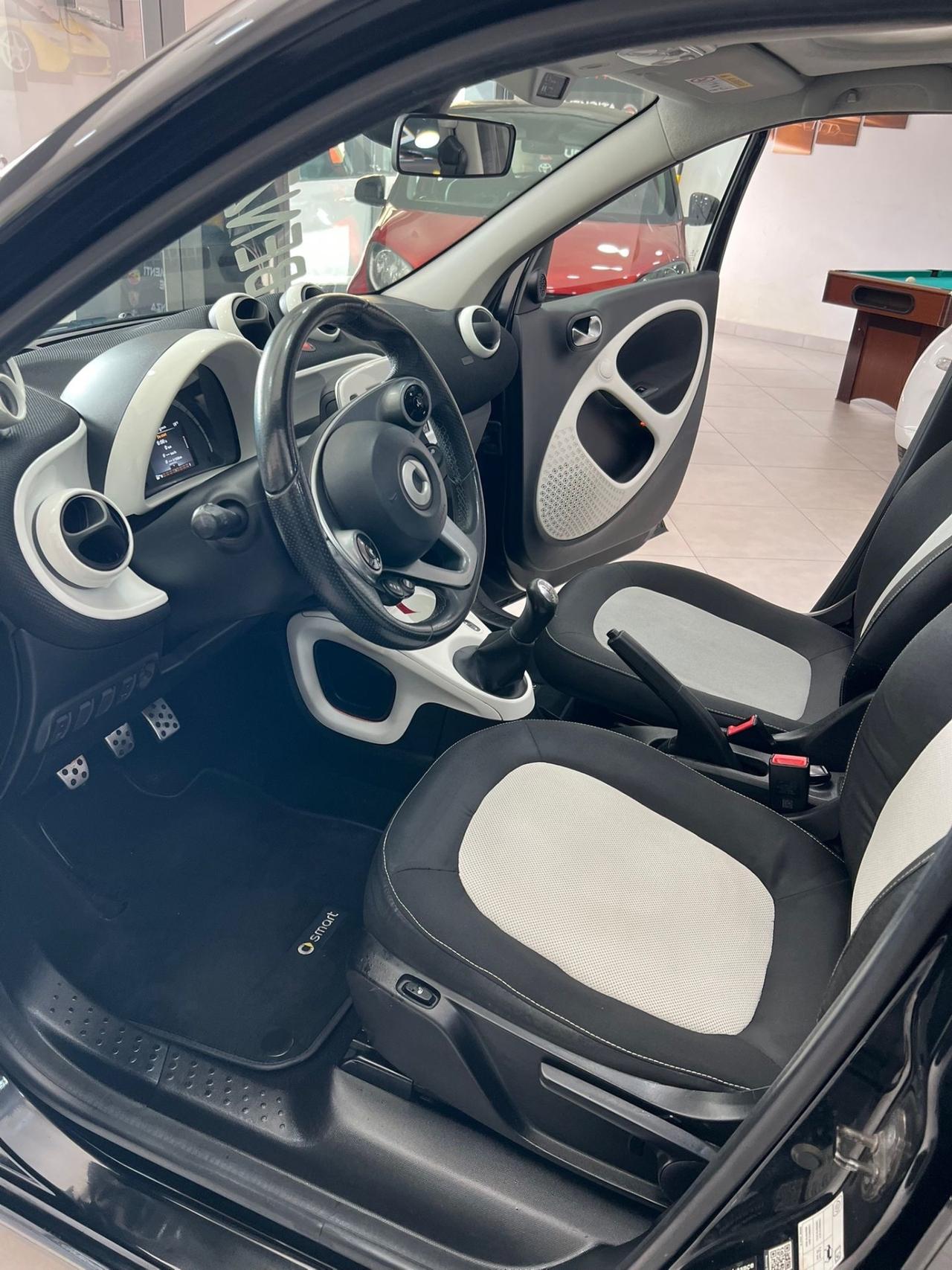 Smart ForFour 70 1.0 Passion