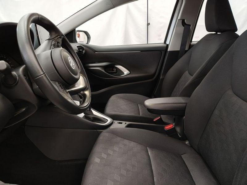 Toyota Yaris Hybrid Active MY24