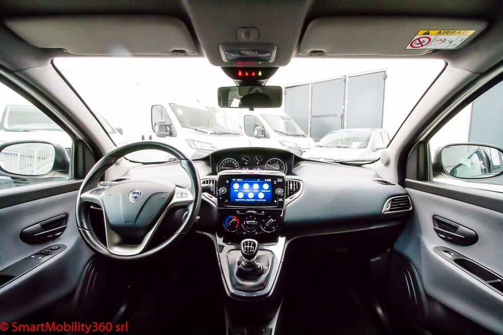 Lancia Ypsilon 1.0 FireFly 5 porte S&S Hybrid Gold