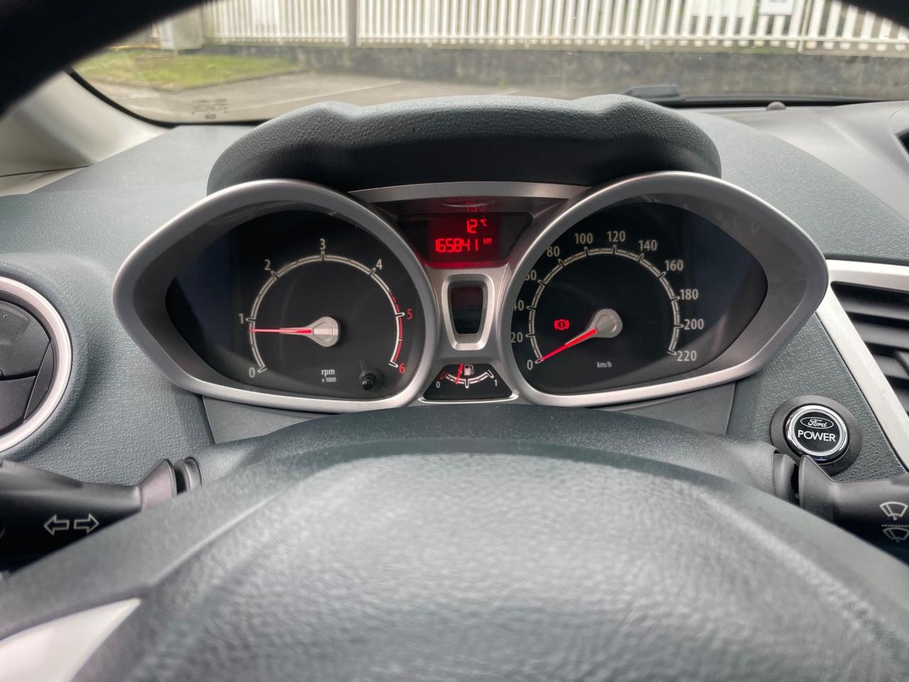 Ford Fiesta 1.4 TDCi 68CV 3 porte Titanium