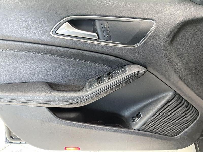 Mercedes-Benz GLA 200 d Premium auto