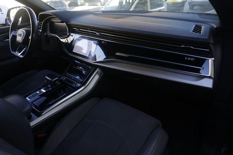Audi Q8 Audi Q8 50 TDI 286 CV quattro tiptronic S LINE Unicoproprietario